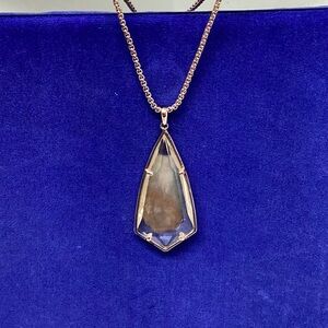 Kendra Scott necklace